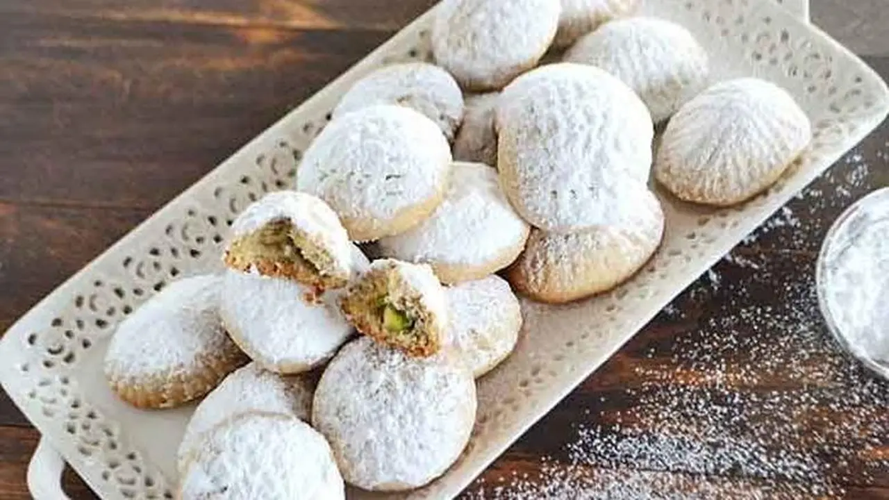 تخفيضات ملحوظة على كعك العيد في منافذ التموين والمجمعات الاستهلاكية